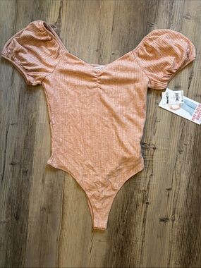 Celebrity Pink Peach Ribbed Puff Sleeve Bodysuit